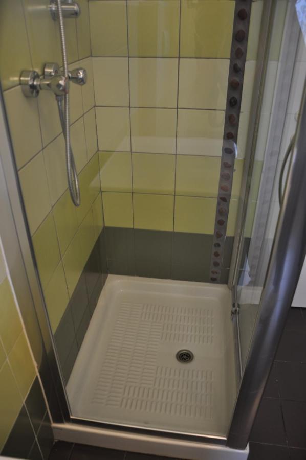 Lole Apartment - Ancona Bagian luar foto